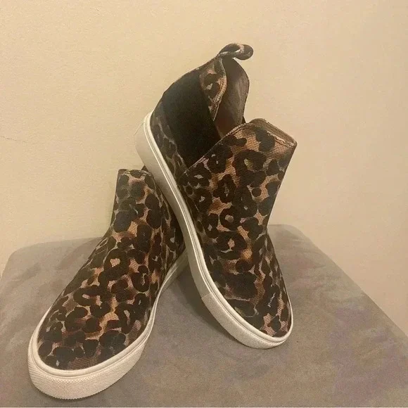 Steve Madden Crushin Leopard Slip On Wedge Sneakers Size 8 - Picture 1 of 10